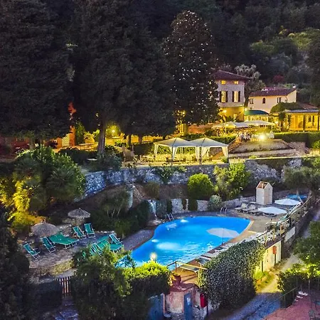 Borgo Degli Aranci Aparthotel