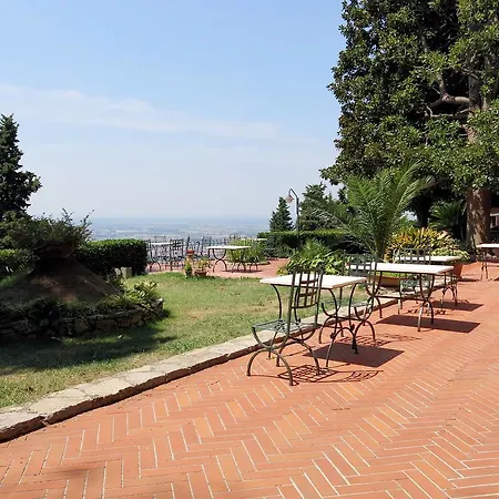 Borgo Degli Aranci Aparthotel