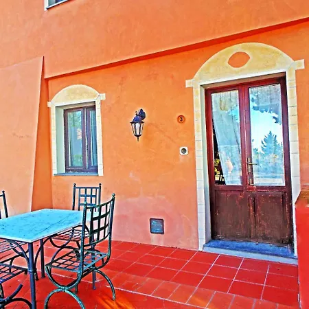 Borgo Degli Aranci Hotel apartamentowy 3*