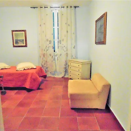 Borgo Degli Aranci 3*