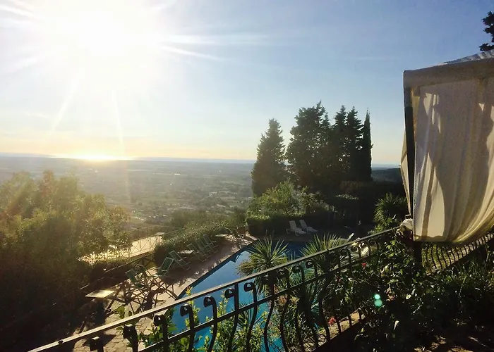 Borgo Degli Aranci * サン・ジュリアーノ・テルメ