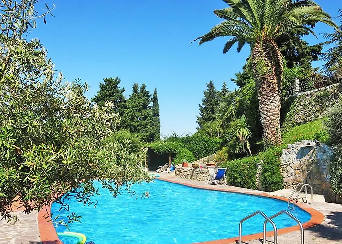 Borgo Degli Aranci アパート