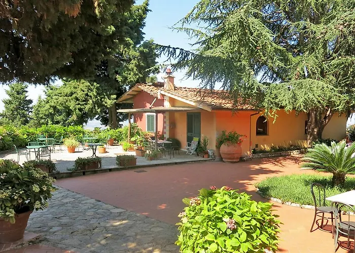 Borgo Degli Aranci アパート