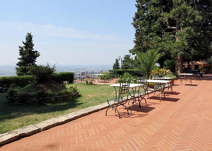 Borgo Degli Aranci アパート